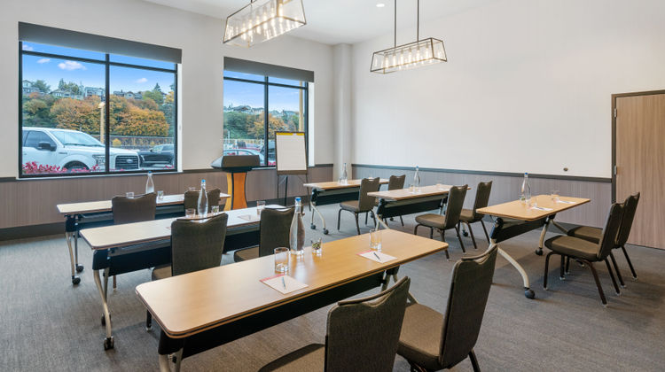 Hotel Indigo Seattle Everett Waterfront Meeting
