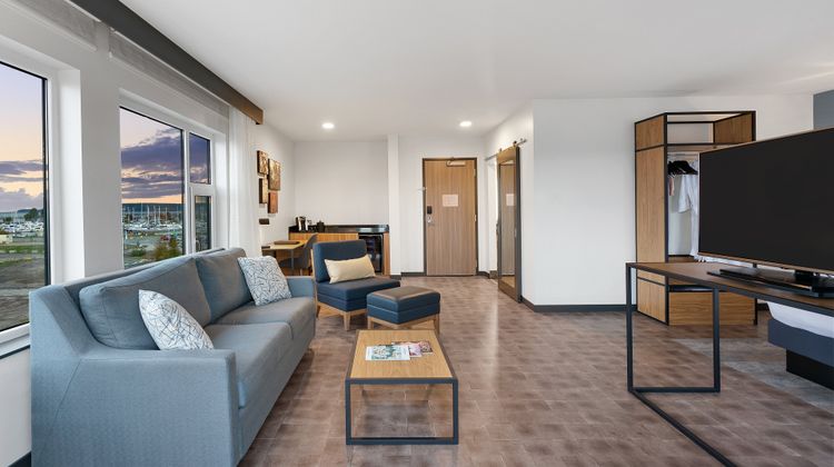 Hotel Indigo Seattle Everett Waterfront Suite