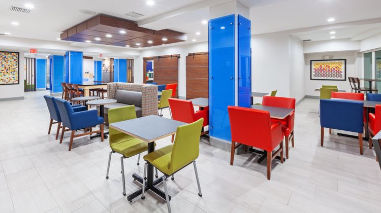 Holiday Inn Express & Suites-Port Lavaca Restaurant