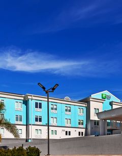 Holiday Inn Express & Suites-Port Lavaca