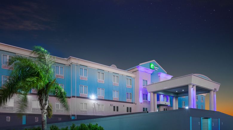 <b>Holiday Inn Express & Suites-Port Lavaca Exterior</b>. Images powered by <a href="https://www.leonardoworldwide.com/" title="Leonardo Worldwide" target="_blank">Leonardo</a>.