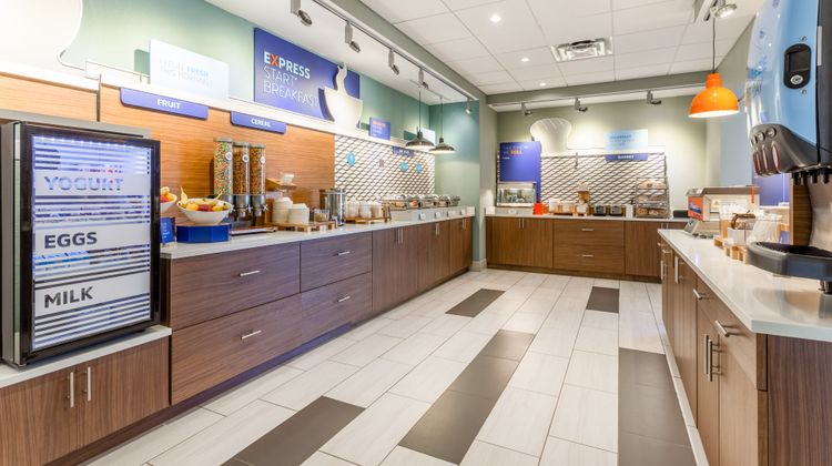 Holiday Inn Express & Stes Florence-Arpt Restaurant
