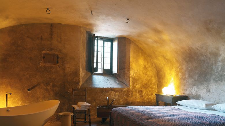 <b>Sextantio Santo Stefano Room</b>. Images powered by <a href="https://www.leonardoworldwide.com/" title="Leonardo Worldwide" target="_blank">Leonardo</a>.