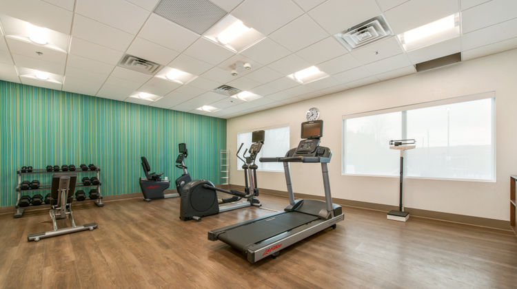 Holiday Inn Express/Stes Carrollton West Health Club
