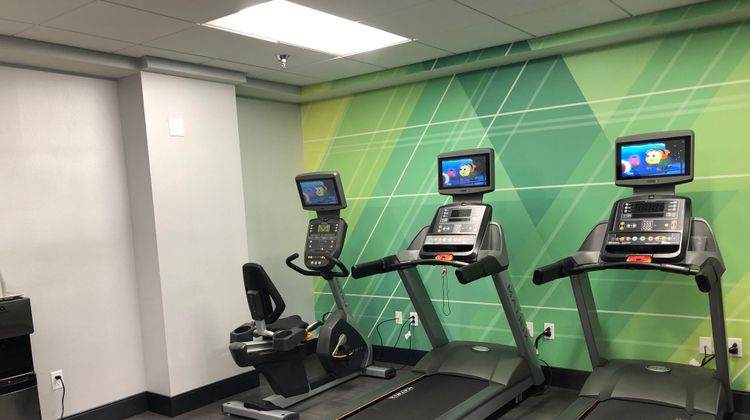 Holiday Inn Cleveland Health Club