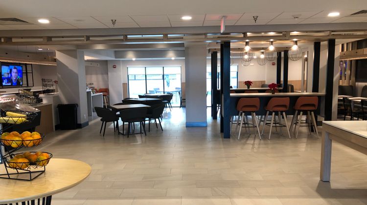 Holiday Inn Cleveland Restaurant