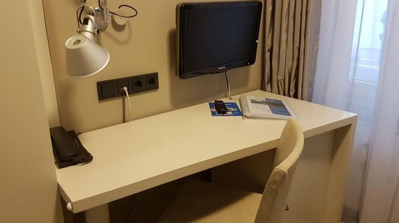 <b>Hotel Belle Blue Room</b>. Images powered by <a href="https://www.leonardoworldwide.com/" title="Leonardo Worldwide" target="_blank">Leonardo</a>.