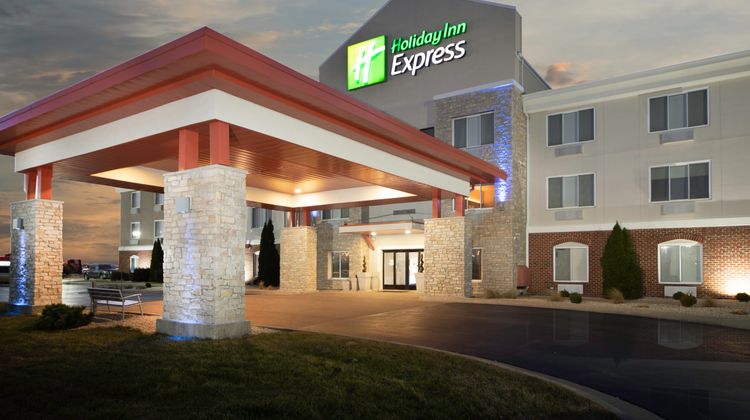 Holiday Inn Express Rochelle Exterior