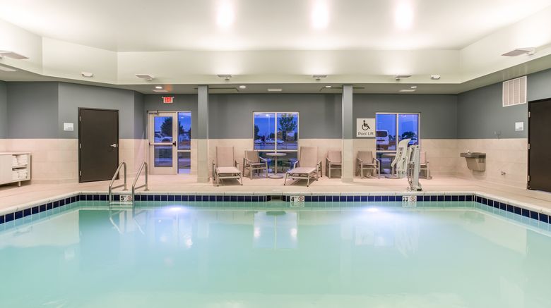 <b>Holiday Inn Express & Suites Ottawa Pool</b>. Images powered by <a href="https://www.leonardoworldwide.com/" title="Leonardo Worldwide" target="_blank">Leonardo</a>.