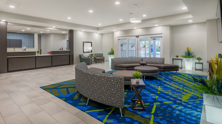Candlewood Suites Cookeville Lobby