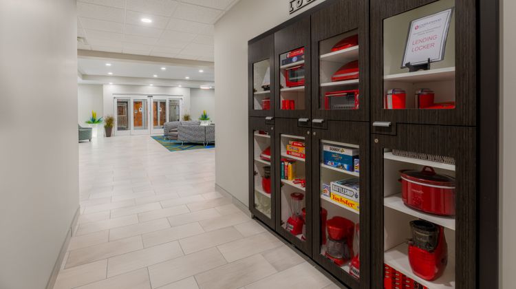 Candlewood Suites Cookeville Lobby