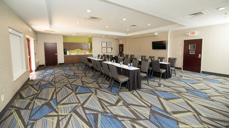 <b>Holiday Inn Express Hotel & Suites Meeting</b>. Images powered by <a href="https://www.leonardoworldwide.com/" title="Leonardo Worldwide" target="_blank">Leonardo</a>.
