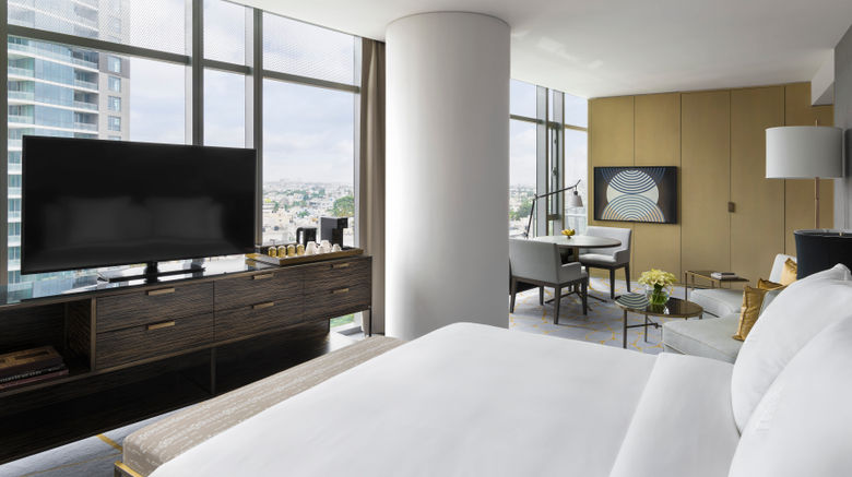 <b>Four Seasons Bengaluru at Embassy One Other</b>. Images powered by <a href=https://www.travelagewest.com/Hotels/Bengaluru-India/