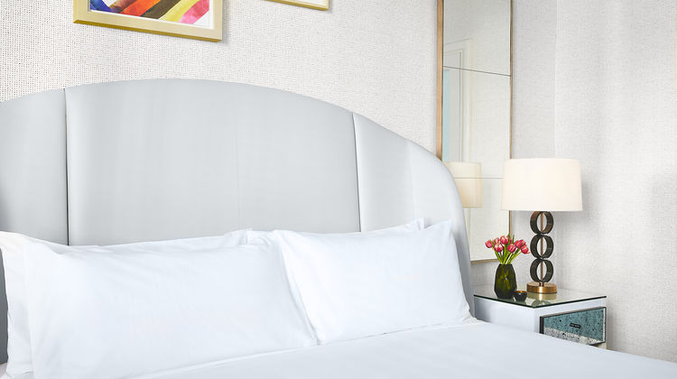 Galleria Park Hotel Room