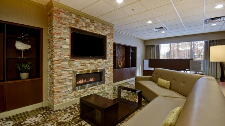 Holiday Inn Cincinnati-Riverfront Lobby