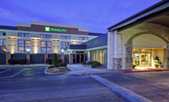 Holiday Inn Cincinnati-Riverfront