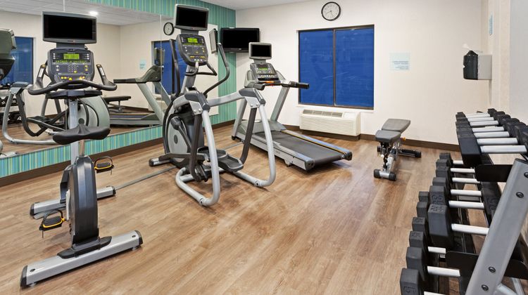 Holiday Inn Express Hotel & Suites Health Club