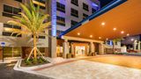 <b>Holiday Inn Express & Suites Town Center Exterior</b>. Images powered by <a href="https://www.leonardoworldwide.com/" title="Leonardo Worldwide" target="_blank">Leonardo</a>.