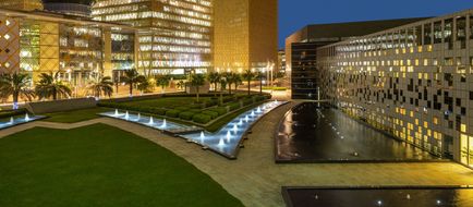 Crowne Plaza Riyadh Hotel & Convention Exterior