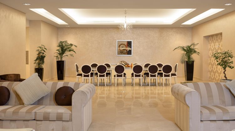 Crowne Plaza Riyadh Hotel & Convention Suite