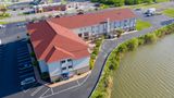 Holiday Inn Express Exterior