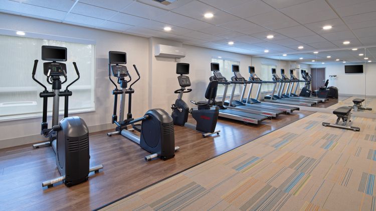 Holiday Inn Express Hotel & Suites Health Club