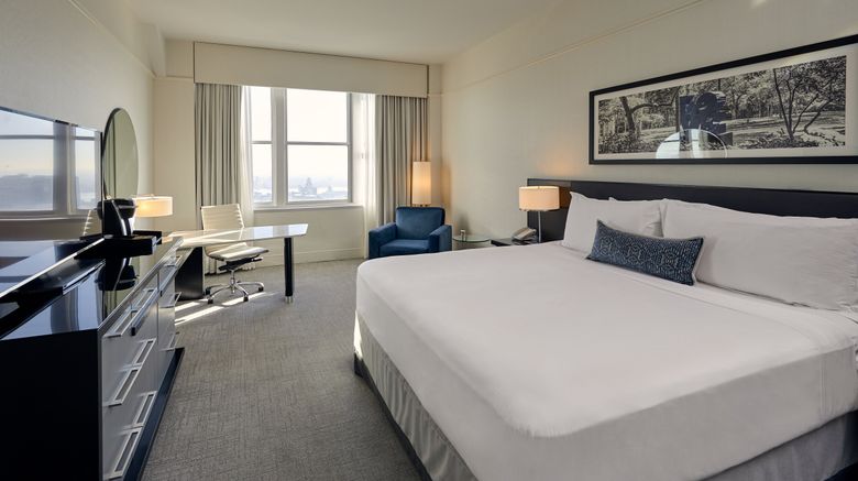 <b>Loews Philadelphia Hotel Room</b>. Images powered by <a href="https://www.leonardoworldwide.com/" title="Leonardo Worldwide" target="_blank">Leonardo</a>.
