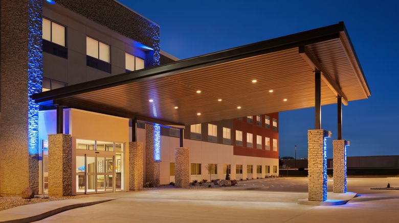 <b>Holiday Inn Express & Suites Beaver Dam Exterior</b>. Images powered by <a href="https://www.leonardoworldwide.com/" title="Leonardo Worldwide" target="_blank">Leonardo</a>.