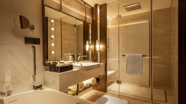 <b>InterContinental Tianjin Yujiapu Hotel Room</b>. Images powered by <a href="https://www.leonardoworldwide.com/" title="Leonardo Worldwide" target="_blank">Leonardo</a>.