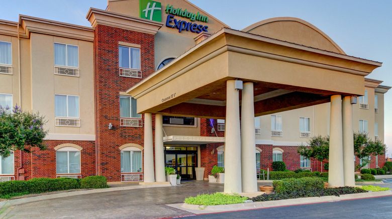 <b>Holiday Inn Express Hotel & Suites Exterior</b>. Images powered by <a href="https://www.leonardoworldwide.com/" title="Leonardo Worldwide" target="_blank">Leonardo</a>.