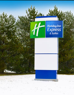 Holiday Inn Express & Suites Hayward