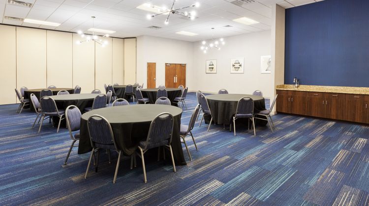 Holiday Inn Express Inn & Stes Eastchase Ballroom