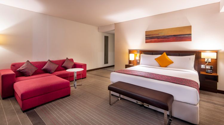 Holiday Inn Muscat Al Seeb Suite