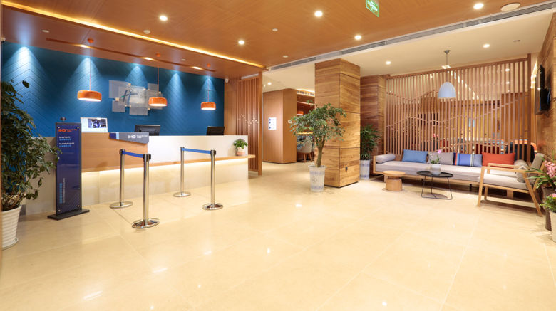 <b>Holiday Inn Express Jiuzhaigou Lobby</b>. Images powered by <a href="https://www.leonardoworldwide.com/" title="Leonardo Worldwide" target="_blank">Leonardo</a>.