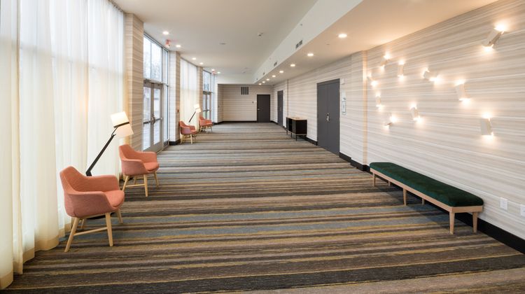Holiday Inn & Suites Kalamazoo West Meeting