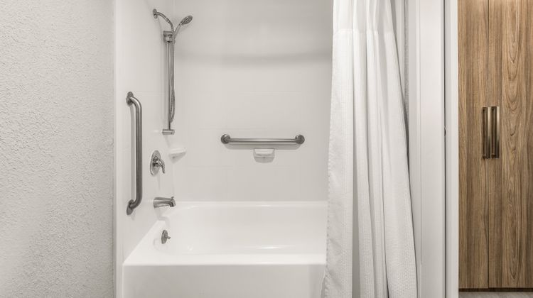 Crowne Plaza Orlando-Lake Buena Vista Room