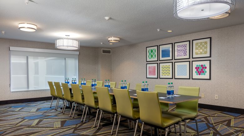 <b>Holiday Inn Express & Suites Meeting</b>. Images powered by <a href="https://www.leonardoworldwide.com/" title="Leonardo Worldwide" target="_blank">Leonardo</a>.