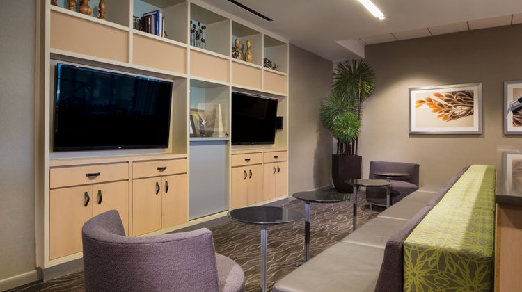 Holiday Inn Columbia East-Jessup Lobby