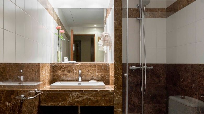 <b>Hotel Astoria Room</b>. Images powered by <a href="https://www.leonardoworldwide.com/" title="Leonardo Worldwide" target="_blank">Leonardo</a>.