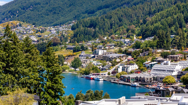 voco Queenstown Room