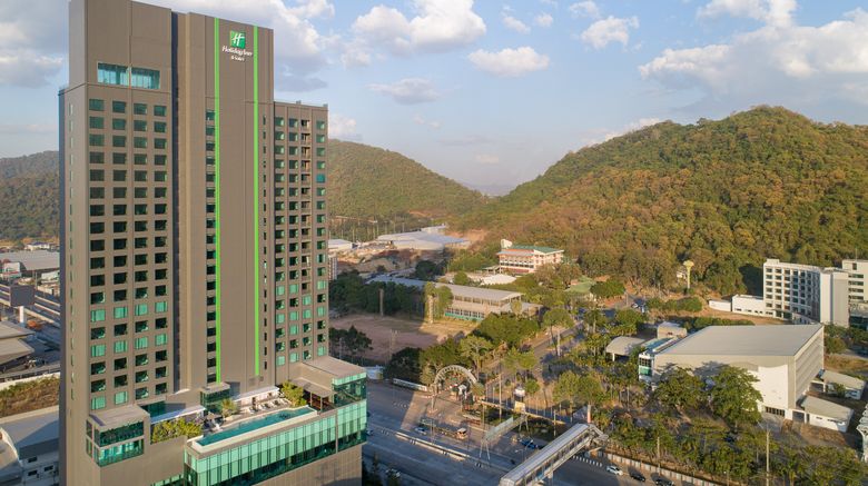 <b>Holiday Inn & Suites Siracha Laemchabang Exterior</b>. Images powered by <a href="https://www.leonardoworldwide.com/" title="Leonardo Worldwide" target="_blank">Leonardo</a>.