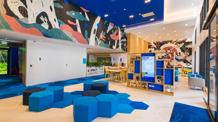 Holiday Inn Express Taichung Fengchia Lobby