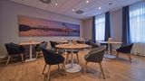 <b>Holiday Inn Express Dortmund Restaurant</b>. Images powered by <a href="https://www.leonardoworldwide.com/" title="Leonardo Worldwide" target="_blank">Leonardo</a>.
