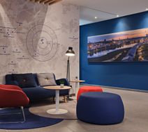Holiday Inn Express Dortmund Lobby