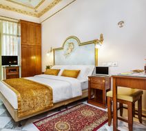 Imperial Palace Classical Hotel Room