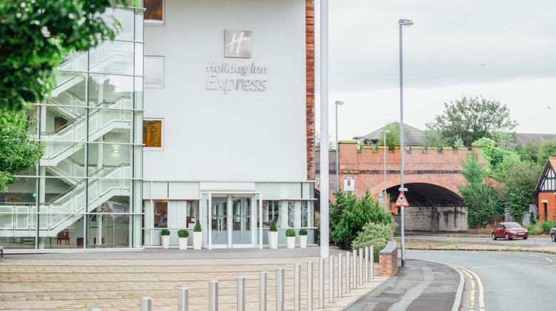 <b>Holiday Inn Express Racecourse Exterior</b>. Images powered by <a href="https://www.leonardoworldwide.com/" title="Leonardo Worldwide" target="_blank">Leonardo</a>.
