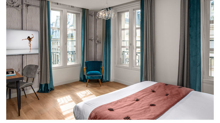 Lyric Opera Hotel Paris Suite