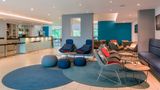 Holiday Inn Express Doncaster Lobby