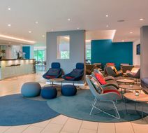 Holiday Inn Express Doncaster Lobby