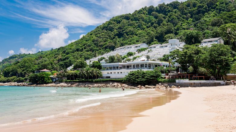 <b>The Nai Harn Beach</b>. Images powered by <a href="https://www.leonardoworldwide.com/" title="Leonardo Worldwide" target="_blank">Leonardo</a>.